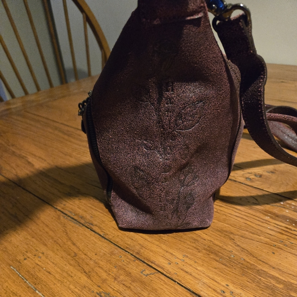 Harley-Davidson Burgundy Shoulder Bag with Skull Embossing - Picture 10 of 12